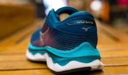 闪击球鞋最新爆料图片,惊艳设计，引领潮流新风尚